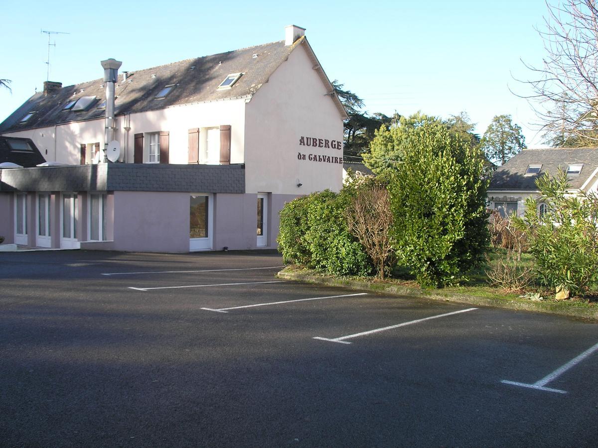 Auberge Du Calvaire Pontchateau Exterior photo